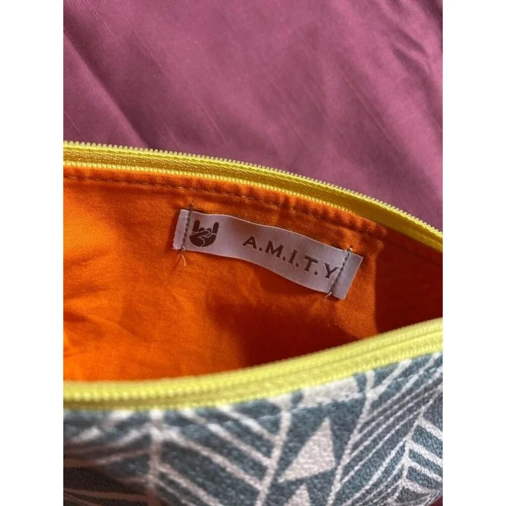 Makeup/toiletry bag